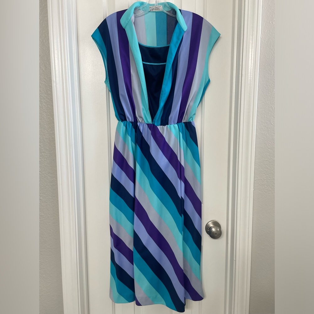 Vtg. 70’s/80’s Faux Wrap Around Sleeveless Dress w/attached camisole